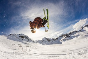 那不勒斯锁定后防基石，拉赫马尼领衔四人续约计划开启新时代